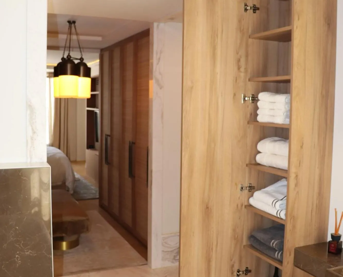 Luxueux Appartement Avec Balcon, Champs Elysees Paryż Apartament