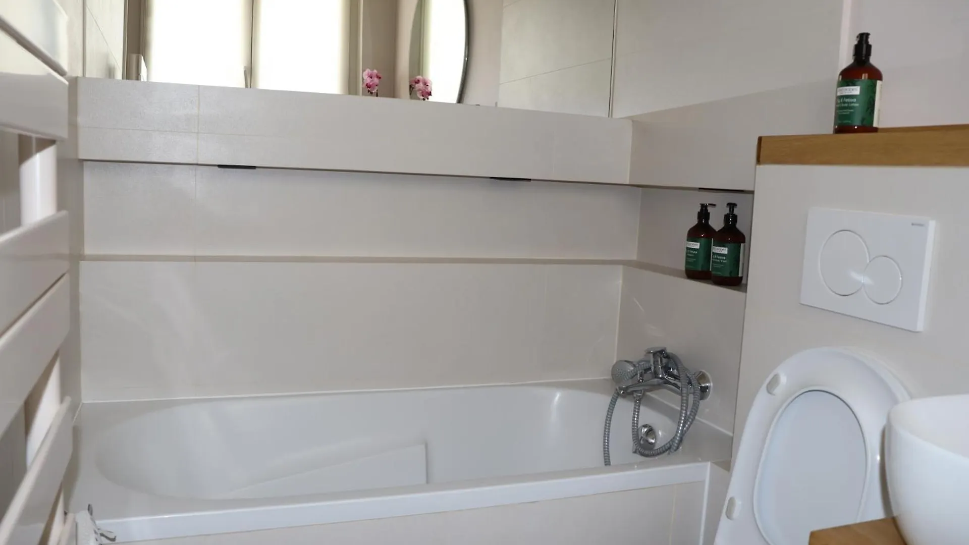 Apartament Luxueux Appartement Avec Balcon, Champs Elysees Paryż Francja