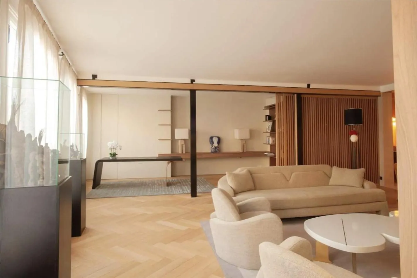 Luxueux Appartement Avec Balcon, Champs Elysees Paříž