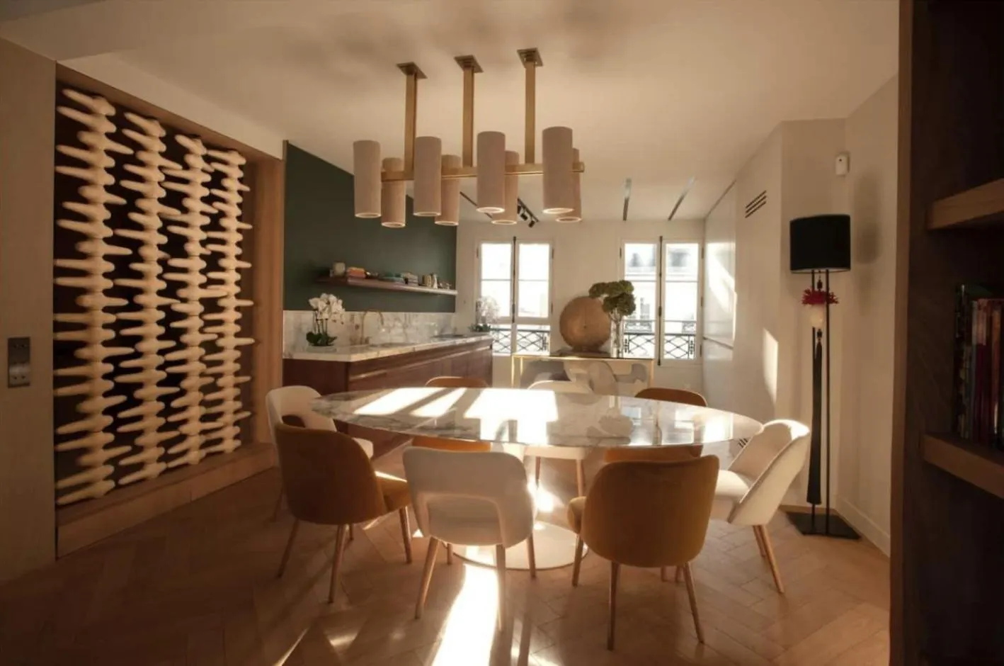 Apartament Luxueux Appartement Avec Balcon, Champs Elysees Paryż